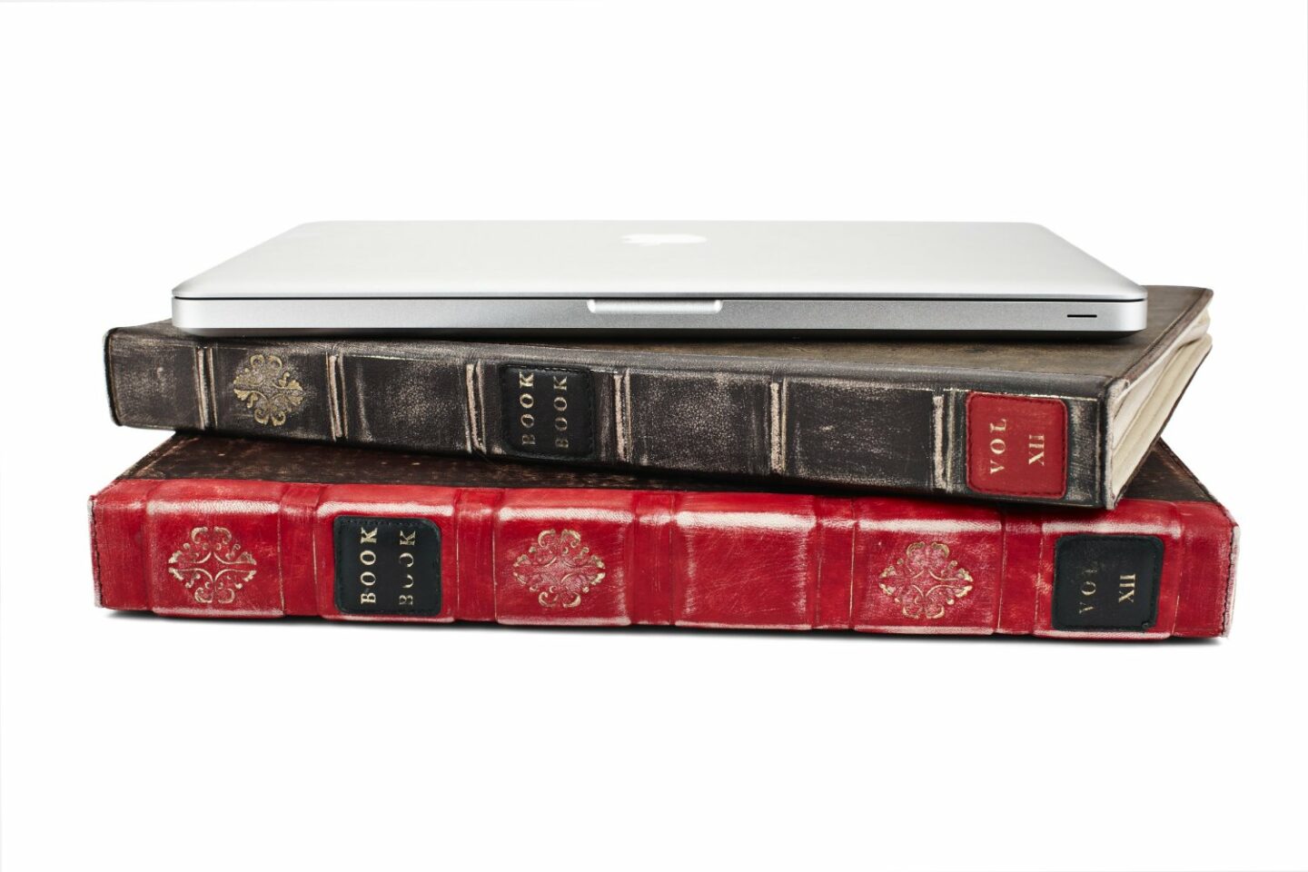 hide your laptop in plain sight with bookbook