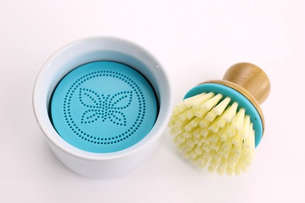 An Honest Review of the Soap-Dispensing Kitchen Scrub Brush