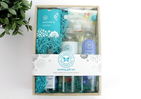 The Honest Company Baby Arrival Gift Set, Fresh + Clear + Lavender