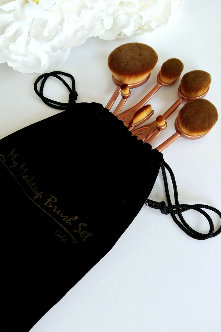 Beauty on a budget. Oval makeup brushes for less.