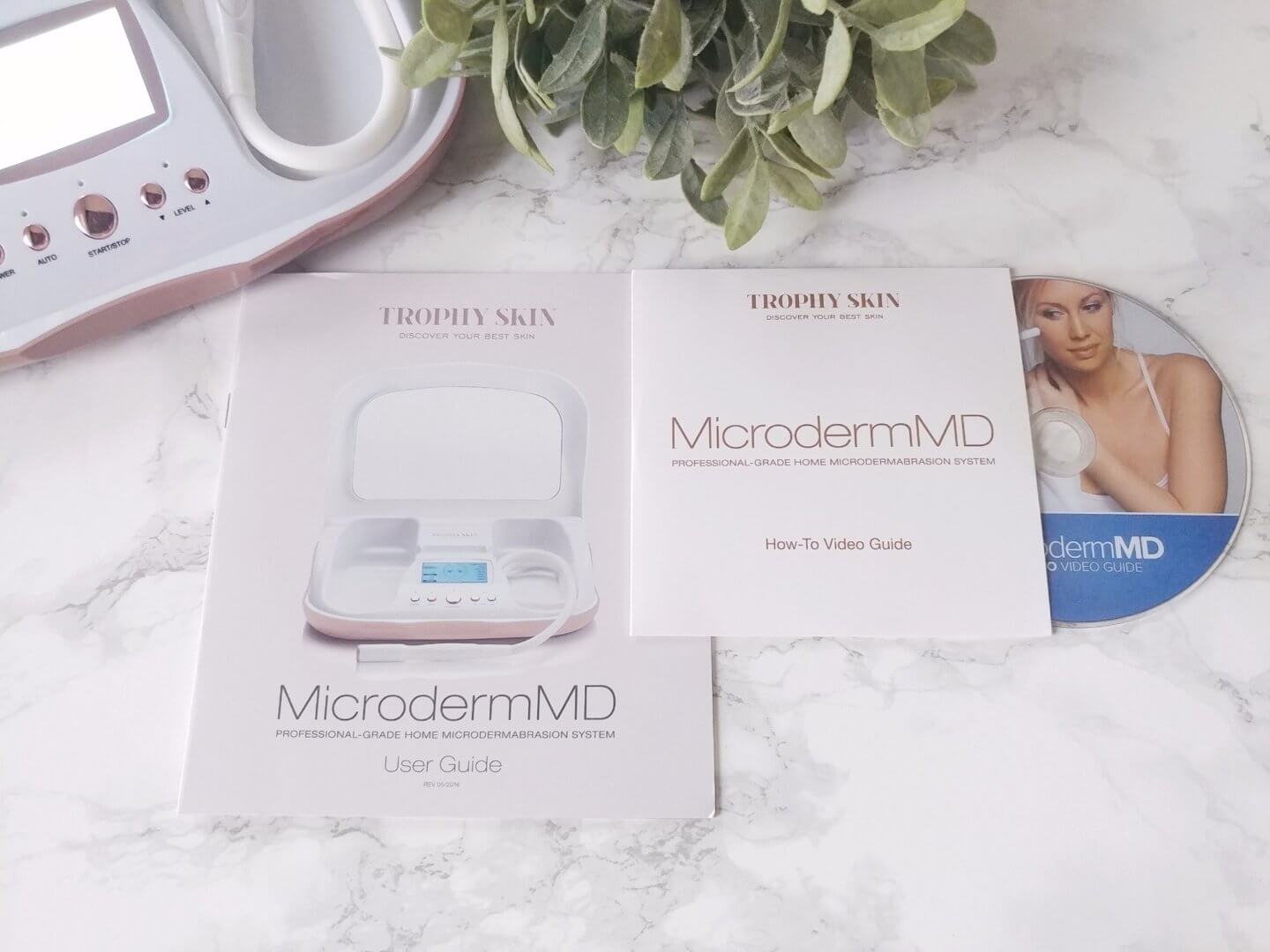 How to Use The Trophy Skin MicrodermMD  At-Home Microdermabrasion Tutorial  