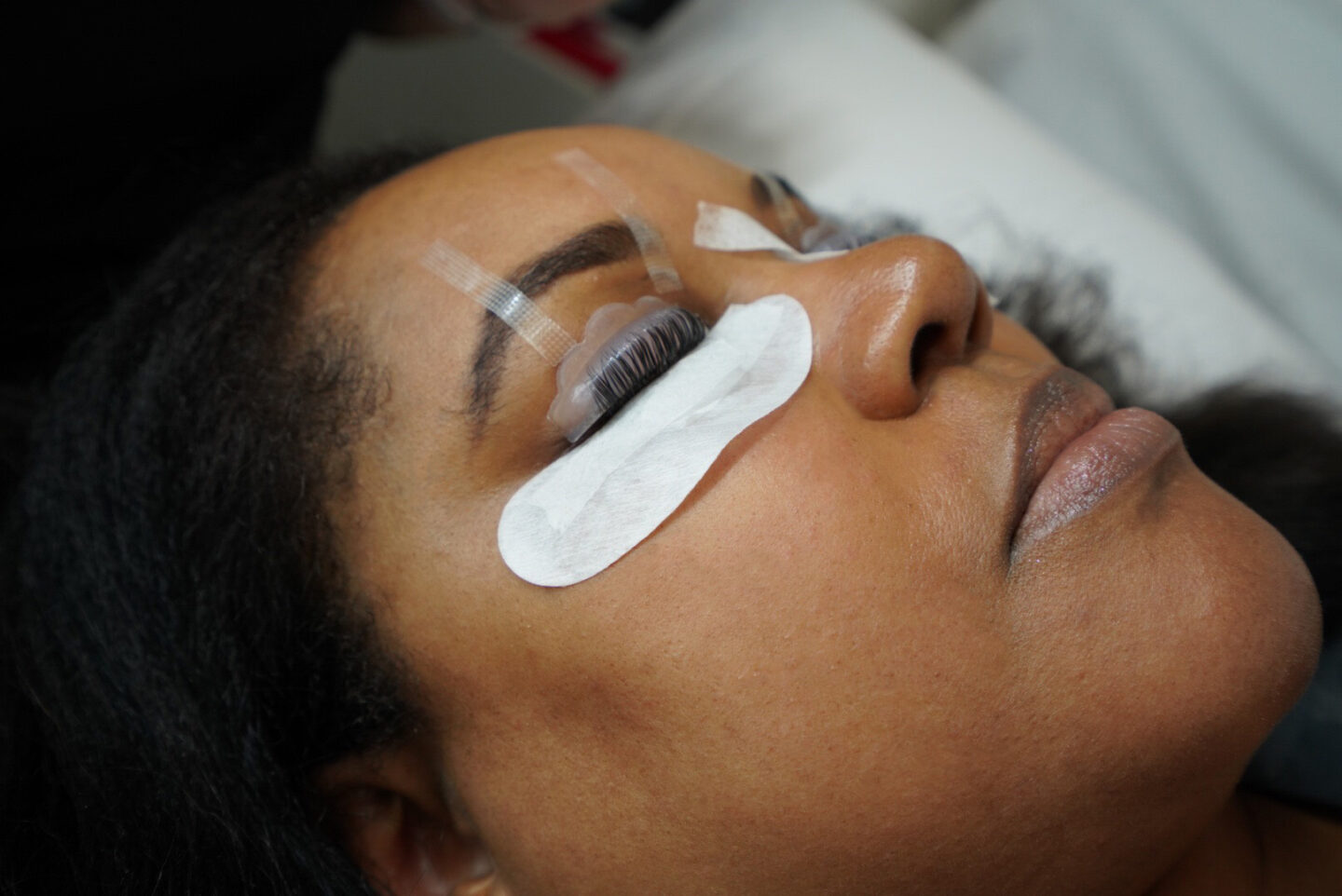 Patranila undergoes lash lift with Amazing Lash