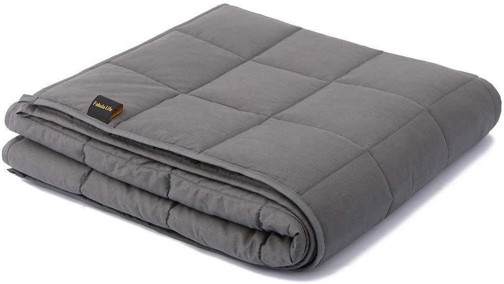 weighted blankets help you survive the winter months