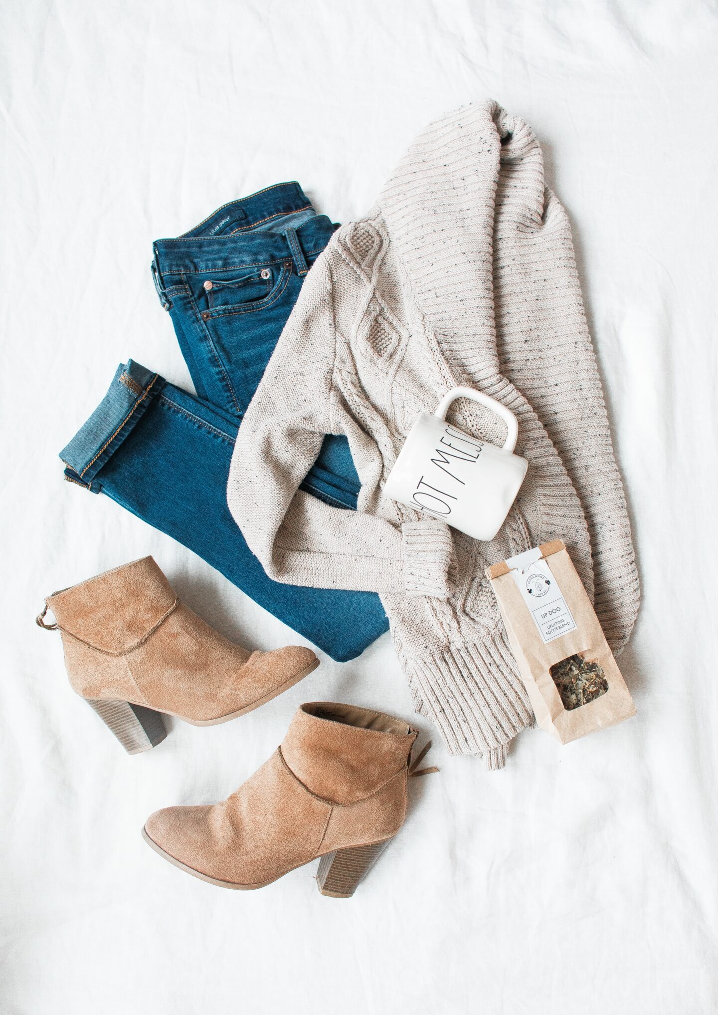 Fall outfit, cozy sweater, jeans, booties