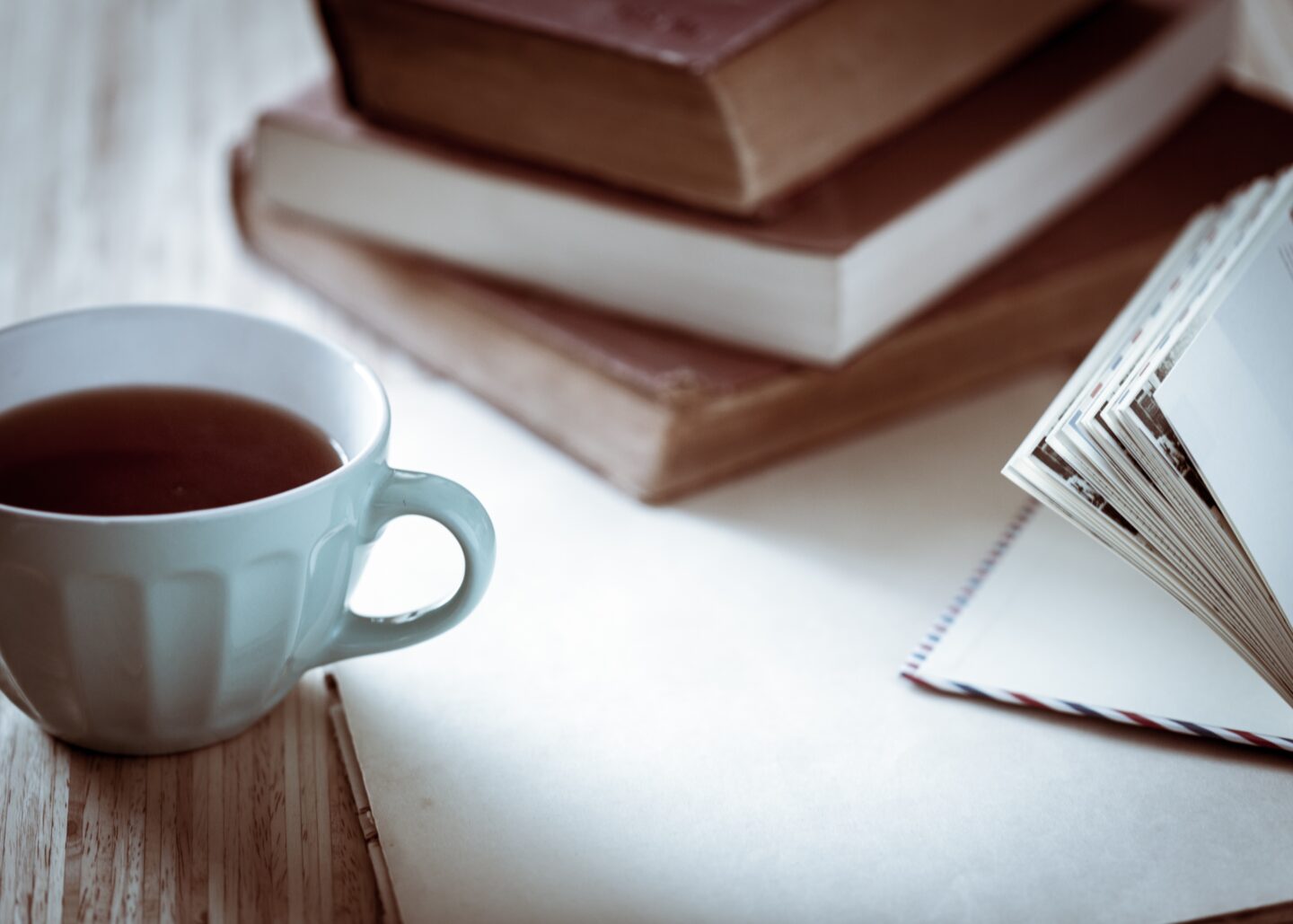 Autumn is for fresh starts. Warm beverages, new books, and journals.