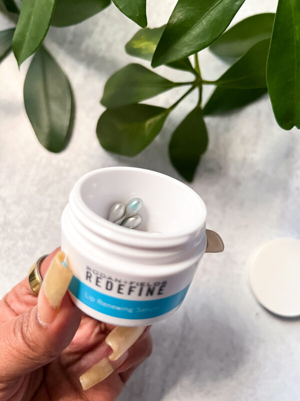 rodan and fields renew lip conditioning serum